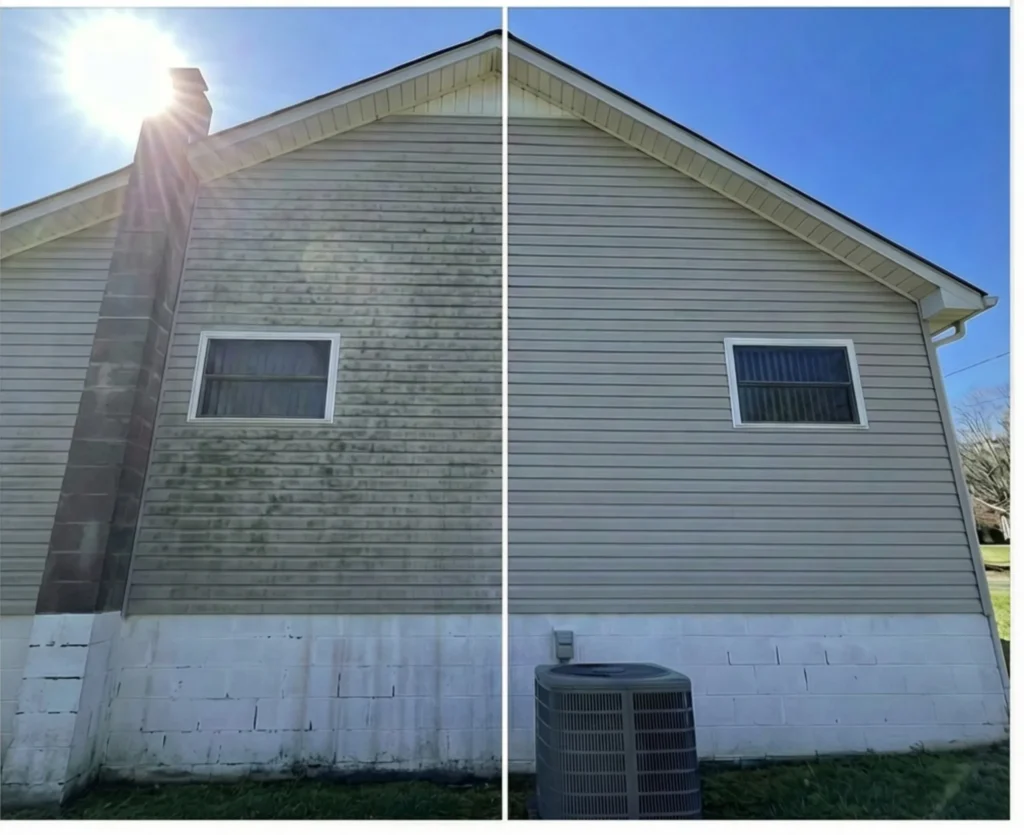 House washing service cleaning exterior siding