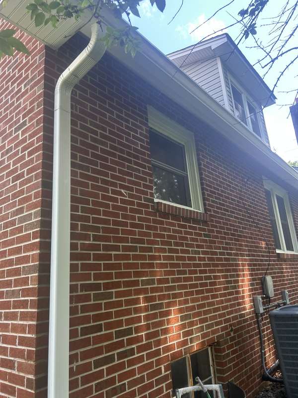 Clean red brick exterior after pressure washing in Livingston TN